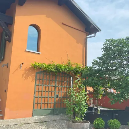 Cascina Dei Giacinti Alloggio per agriturismo *