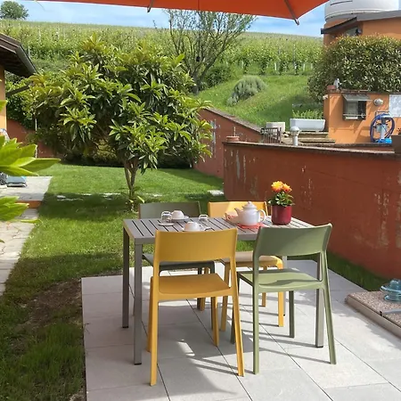 בית חווה Cascina Dei Giacinti