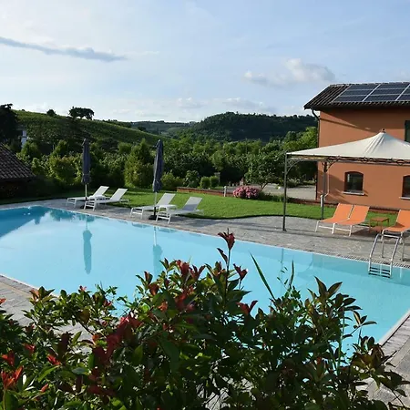 Cascina Dei Giacinti Farm stay Nizza Monferrato