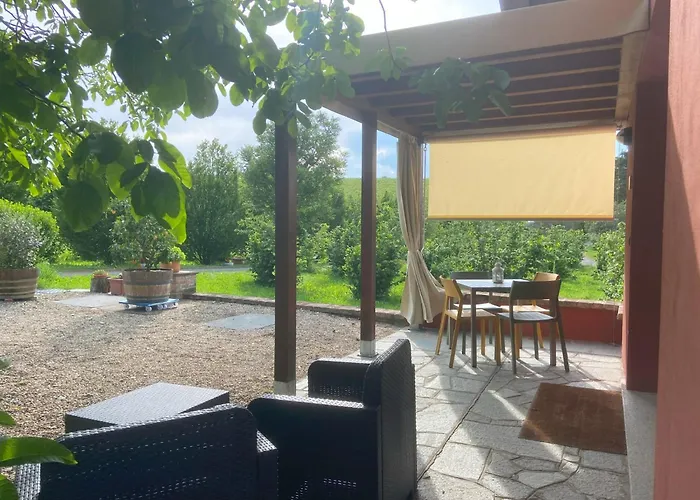 Cascina Dei Giacinti مزرعة للإقامة