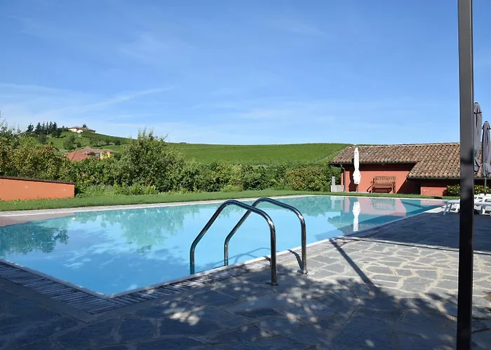 Cascina Dei Giacinti مزرعة للإقامة