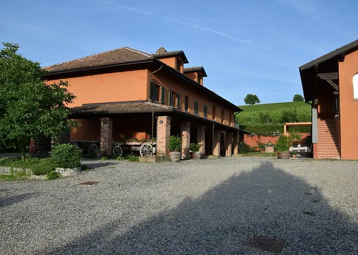 בית חווה Cascina Dei Giacinti